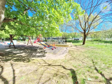 Na predaj 3-izbový byt, 69 m², Bratislava-Lamač, Bakošova