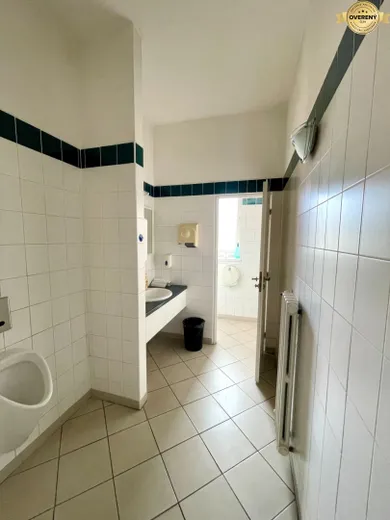 Na prenájom komerčné, 240 m², Bratislava-Nové Mesto, Kukuričná
