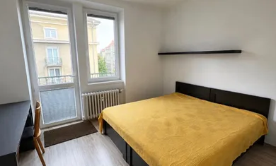 Na prenájom 3-izbový byt, 75 m², Bratislava-Staré Mesto, Björnsonova
