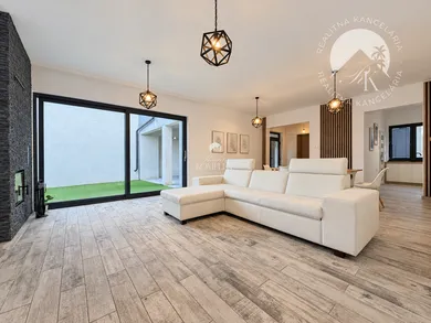 Domy na predaj 4-izbový, Kolárovo · €246 900