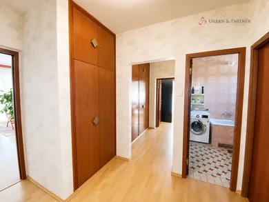 Na predaj 5-izbový dom, 457 m², Stupava, Karpatská