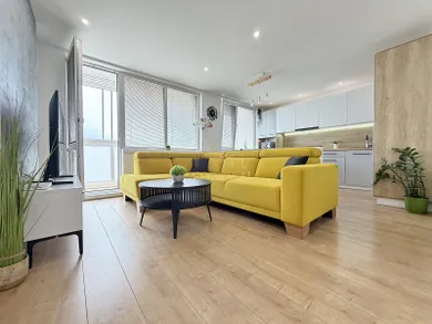 Квартири на продаж, 3-кімнатні, Košice-Západ · €224 990