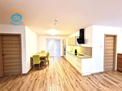 Na predaj objekt, 75 m², Senec