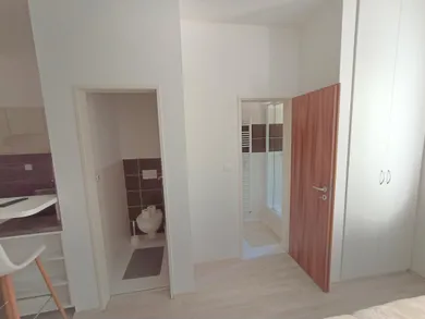Na predaj 1-izbový byt, 26 m², Pezinok, Tehelná
