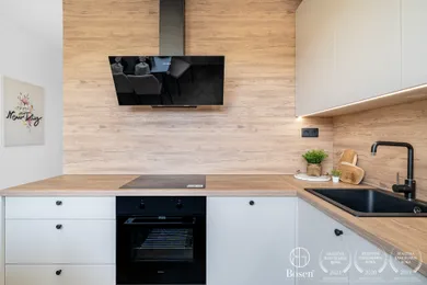 Na predaj 4-izbový byt, 82 m², Bratislava-Petržalka, Medveďovej