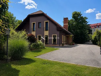 Obiekty na sprzedaż, Banská Bystrica · €1 250 000