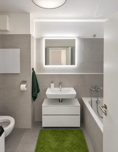 Na prenájom 2-izbový byt, 48 m², Bratislava-Rača, -