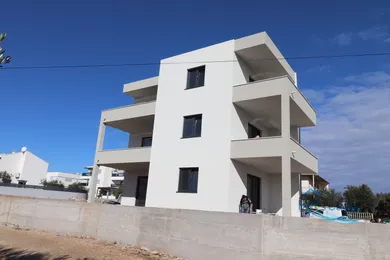 Na predaj 3-izbový byt, 71 m²