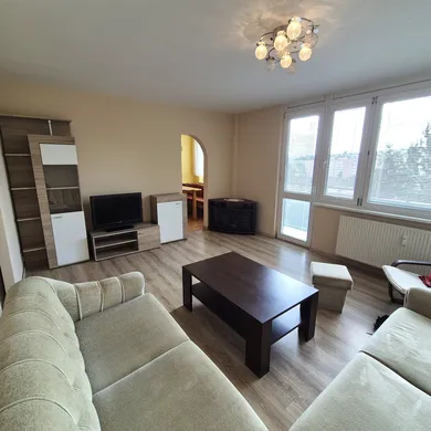 Na predaj 4-izbový byt, 74 m², Myjava, 8. apríla