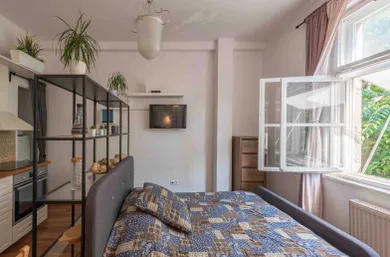 Na predaj 1-izbový byt, 26 m², Bratislava-Staré Mesto, Grösslingova