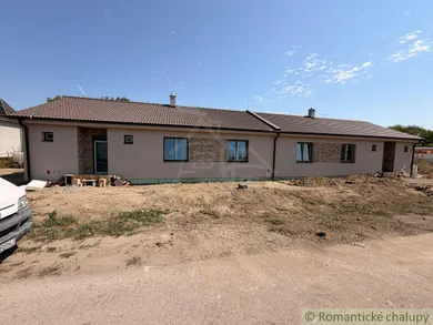Дома на продажу, Komoča · €175 000