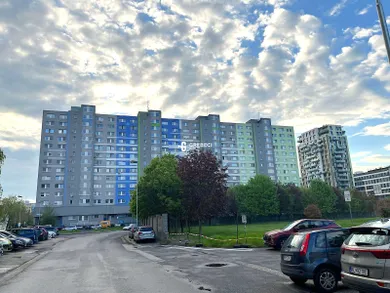 Na prenájom 1-izbový byt, 36 m², Bratislava-Petržalka, Nobelovo nám.