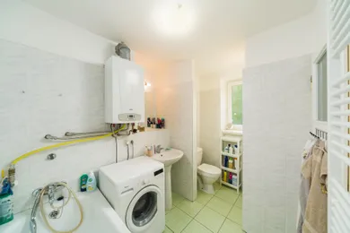 Na predaj 2-izbový byt, 54 m², Bratislava-Rača, Kadnárova