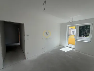 Na predaj 3-izbový byt, 93 m², Hriňová, Školská
