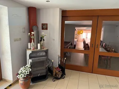 Na predaj objekt, 353 m², Veľké Ludince