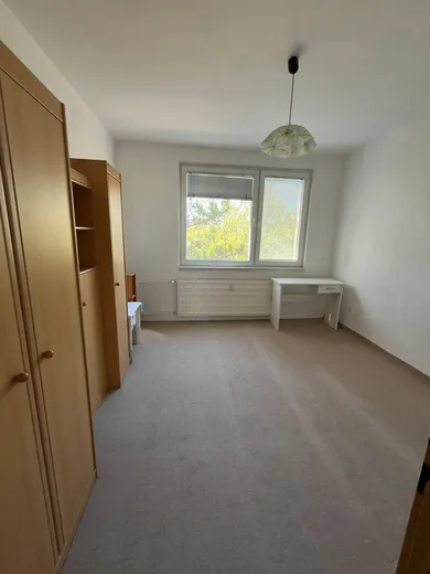 Na predaj 3-izbový byt, 76 m², Štúrovo, Smetanova