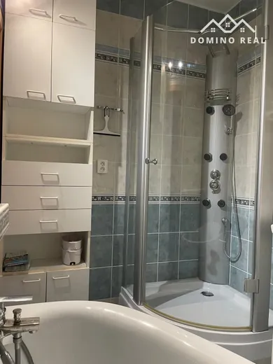 Na prenájom 3-izbový byt, 70 m², Bratislava-Karlova Ves, Pribišova