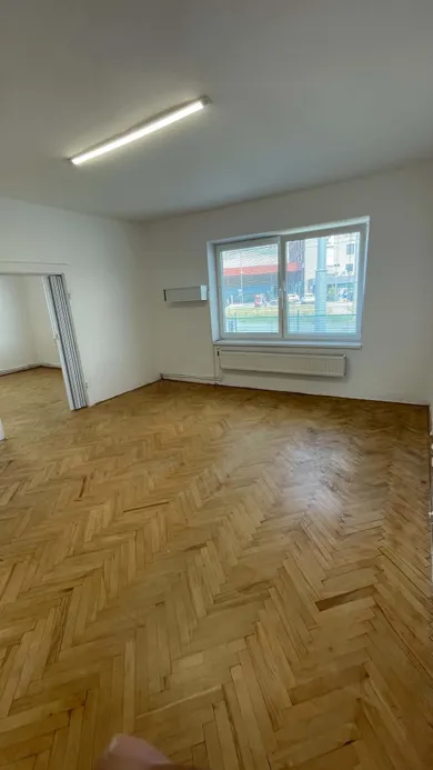 Lokale komercyjne na wynajem, Prešov · €1200