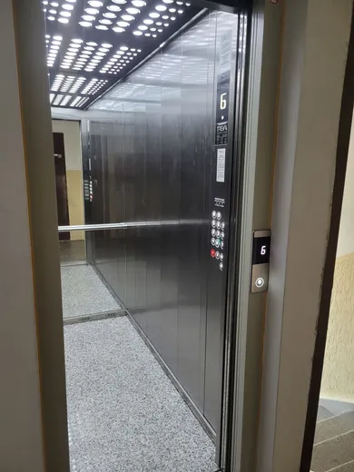Na predaj 3-izbový byt, 70 m², Bratislava-Ružinov, Nezábudková