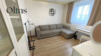 Na predaj 7-izbový dom, 192 m², Hviezdoslavov