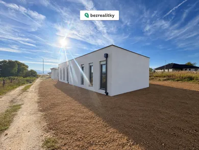 Na predaj 5-izbový dom, 161 m², Trenčianske Jastrabie
