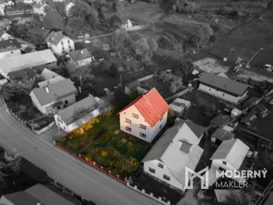 Na predaj 7-izbový dom, 250 m², Oščadnica, -
