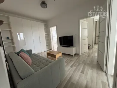Na prenájom 3-izbový byt, 68 m², Bratislava-Petržalka, Lietavská