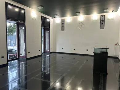 Na prenájom komerčné v Bratislava-Staré Mesto · €1 200 · Pôvodný stav