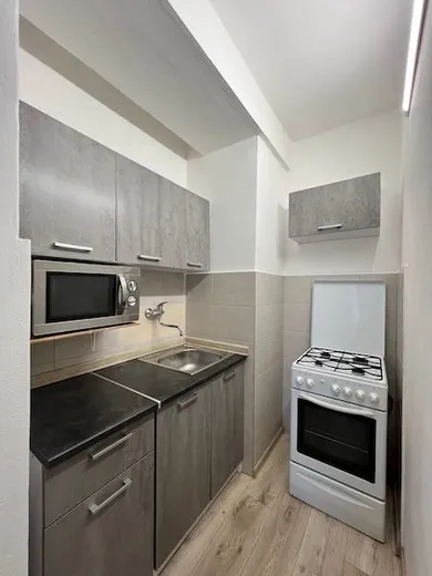 Byty na prenájom 2-izbový, Trenčín · €450