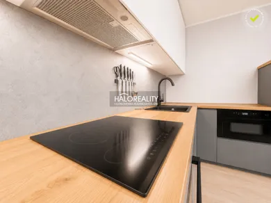 Na predaj 1-izbový byt, 44 m², Bratislava-Staré Mesto, Šancová