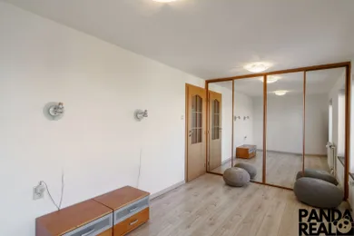 Na predaj 5-izbový dom, 150 m², Nitra