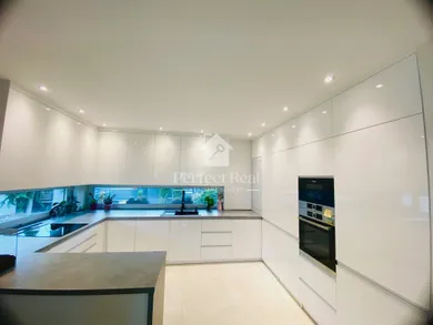 Na predaj dom, 138 m², Dunajský Klátov