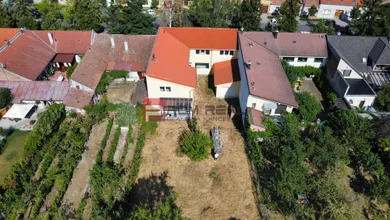 Na predaj 5-izbový dom, 335 m², Modra