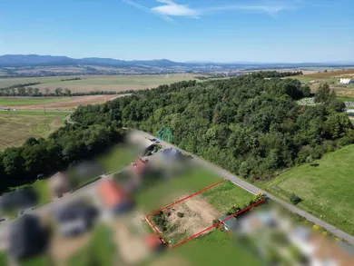 Na predaj pozemok, 160 m², Ploské