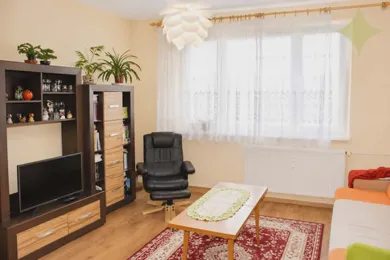 Byty na prenájom 2-izbový, Žiar nad Hronom · €600