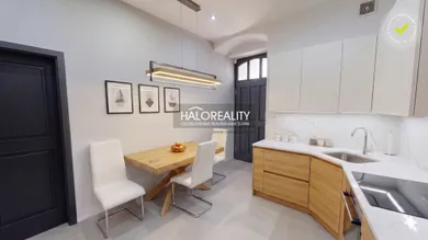 Na predaj 2-izbový byt, 79 m², Liptovský Mikuláš