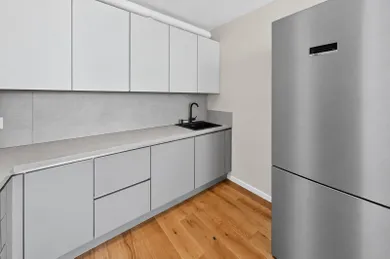 Na prenájom 3-izbový byt, 72 m², Bratislava-Ružinov, Jarabinková