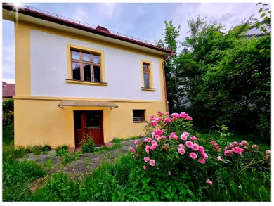 Na predaj dom, 200 m², Banská Bystrica