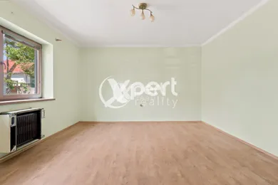 Na predaj 4-izbový dom, 150 m², Galanta