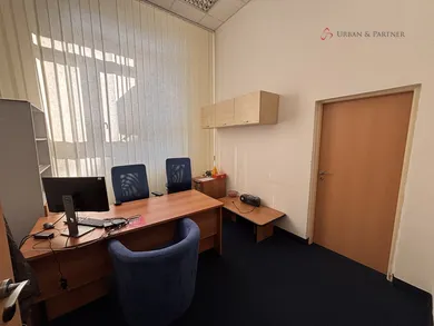 Na prenájom komerčné, 140 m², Bratislava-Staré Mesto, Košická