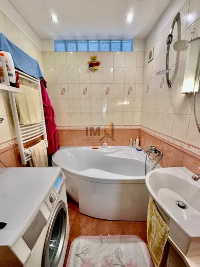 Na predaj 3-izbový byt, 75 m², Nové Zámky, G. Bethlena