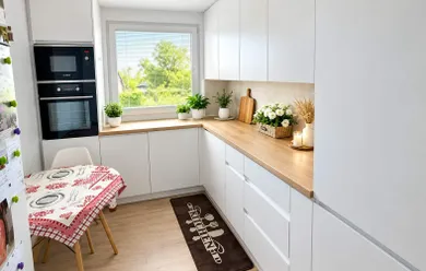Na predaj 3-izbový byt, 64 m², Dunajská Streda, Nám. SNP