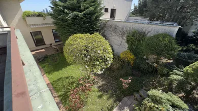 Na predaj 6-izbový dom, 313 m², Bratislava-Staré Mesto