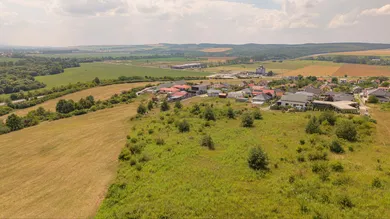 Na predaj pozemok, Bidovce