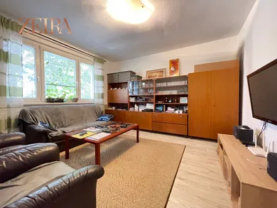Na predaj 3-izbový byt, 66 m², Bratislava-Petržalka, Romanova