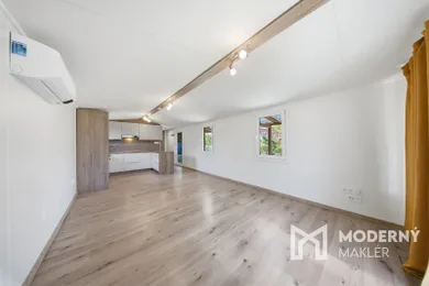 Na predaj rekreačný dom, 44 m², Bratislava-Rača, Bojnická ulica