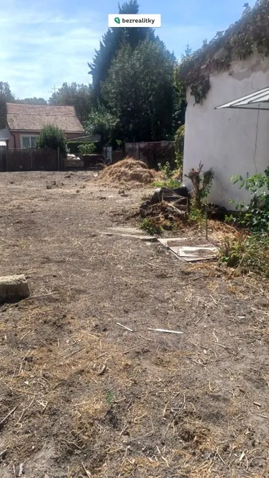 Na predaj pozemok, 514 m², Komárno