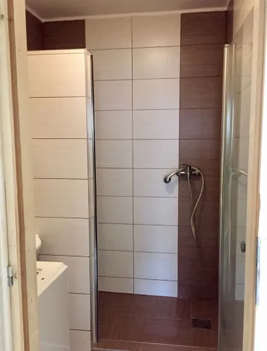 Na prenájom 3-izbový byt, 64 m², Bratislava-Petržalka, Hrobákova