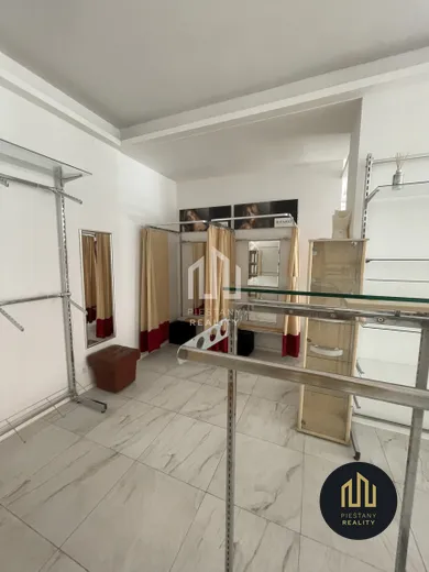Na prenájom komerčné, 64 m², Piešťany, Nálepkova