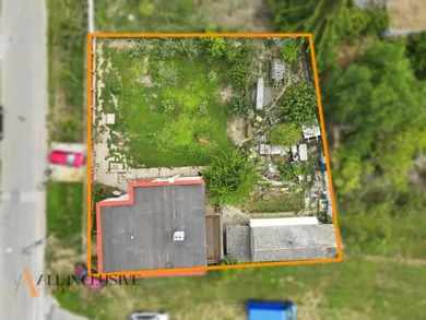 Na predaj 4-izbový dom, 160 m², Zemné